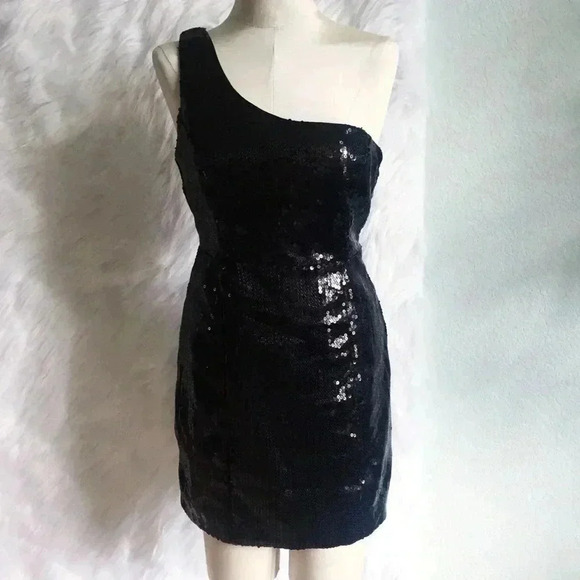 Forever 21 Dresses & Skirts - NWT Forever 21 Black Sequin One Shoulder Cocktail Club Dress